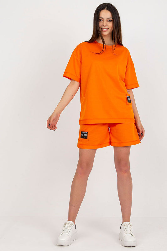 Completo estivo "Badu" arancione 181584 in cotone, con maglietta e pantaloncini, vista frontale
