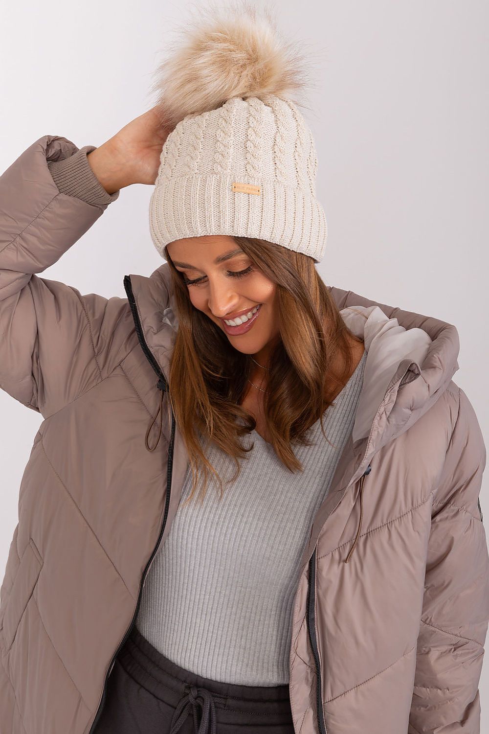 Cappello model 187438 Rue Paris