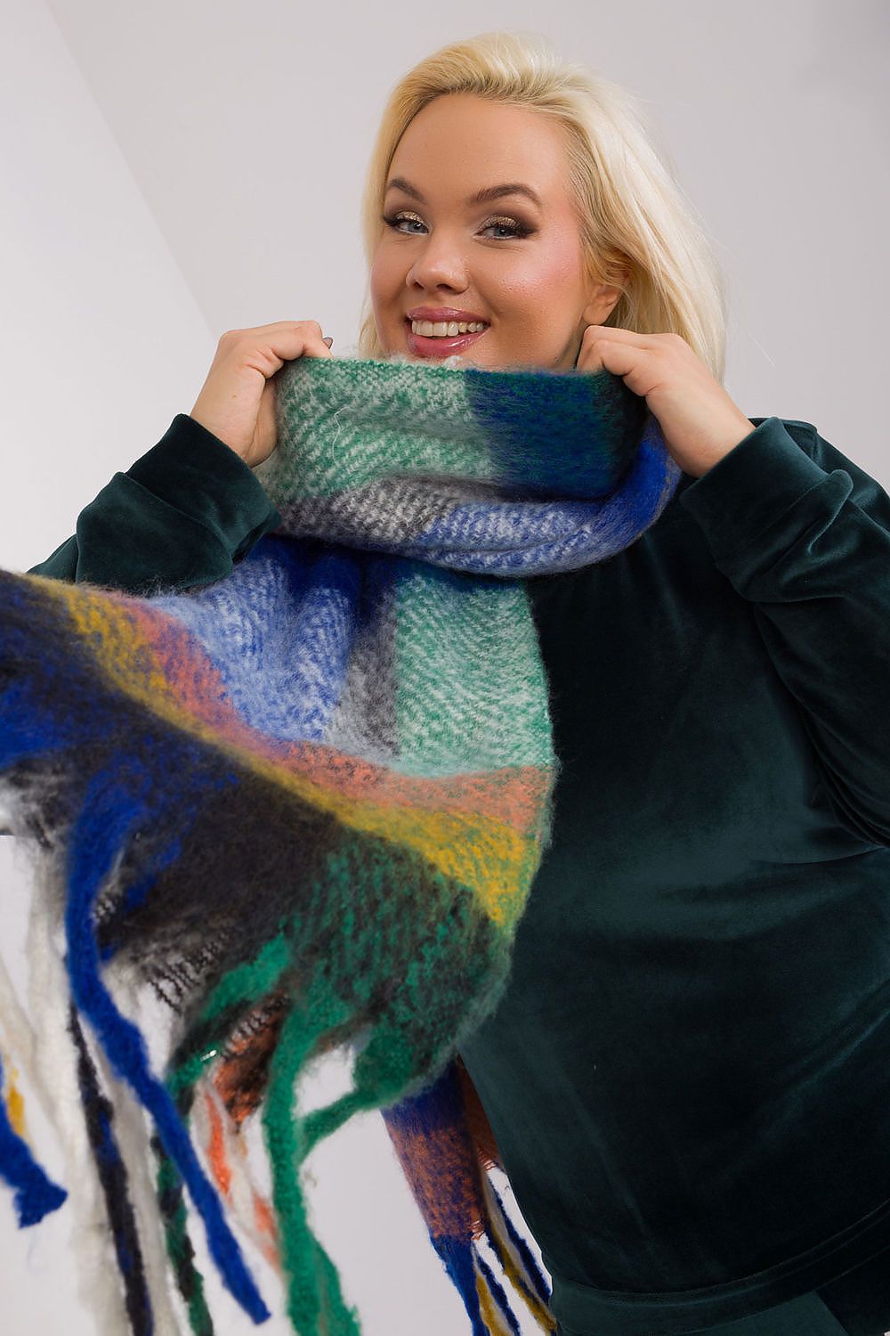 Scialle model 190539 AT