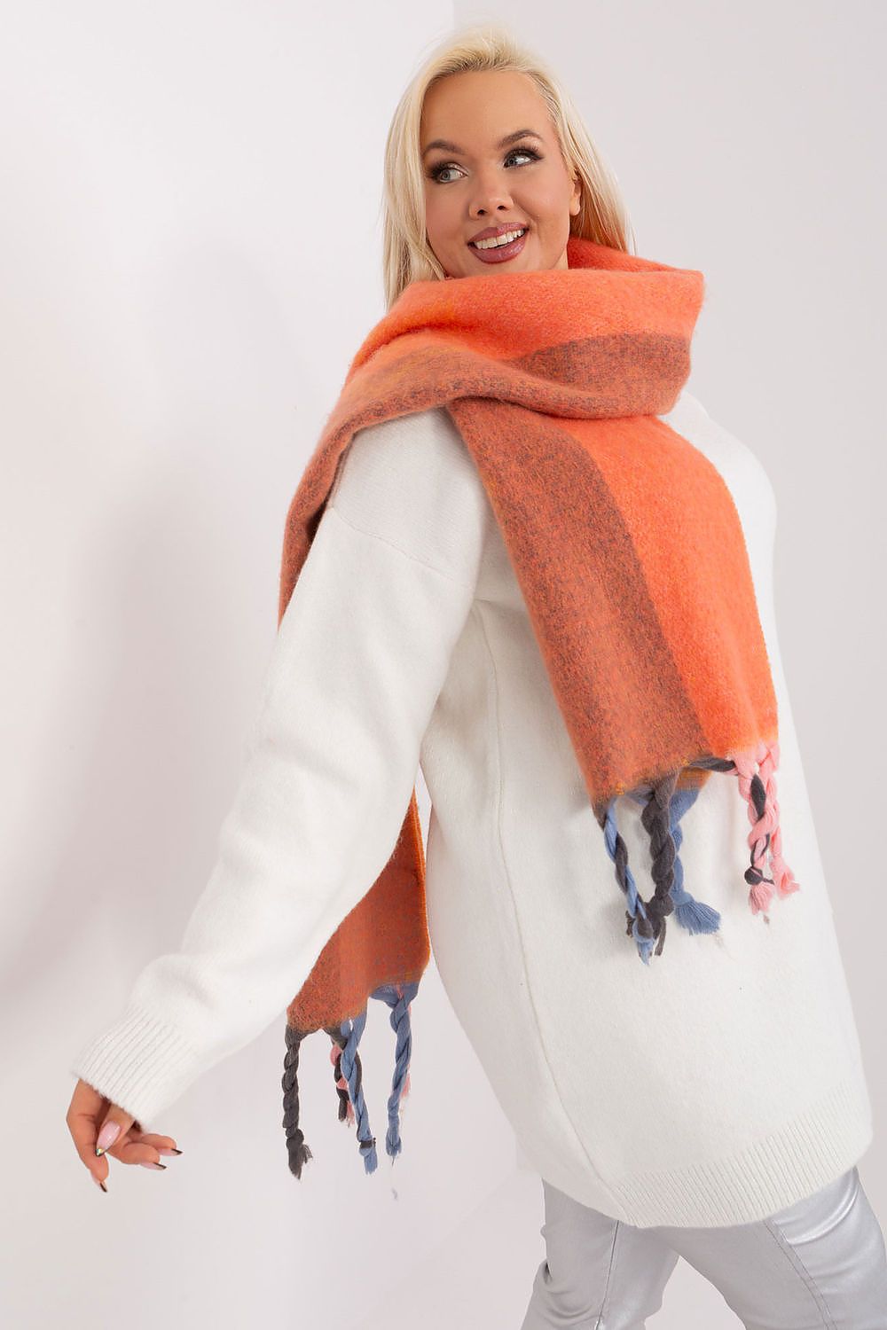 Scialle model 190551 AT