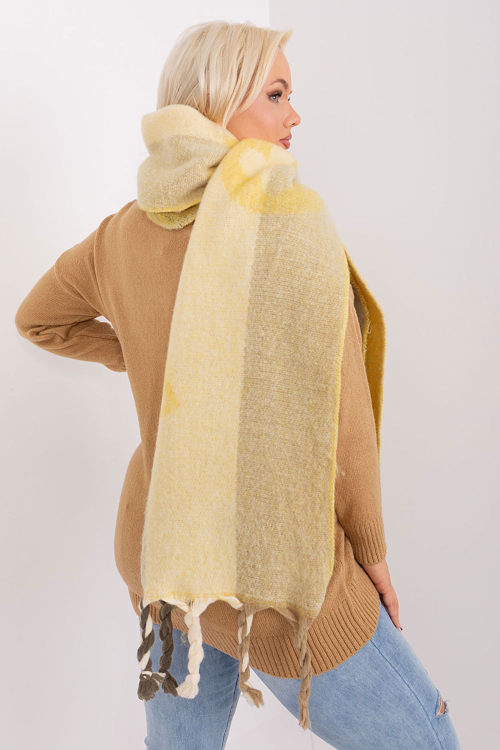 Scialle model 190554 AT