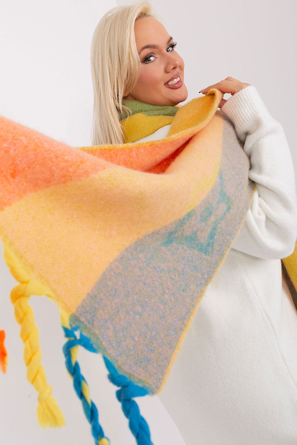 Scialle model 190556 AT