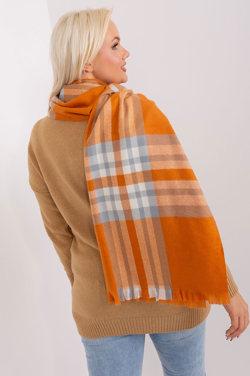 Scialle model 190565 AT