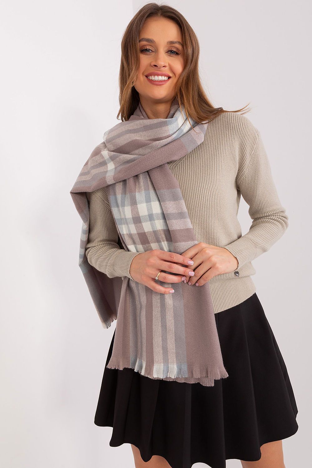 Scialle model 190568 AT