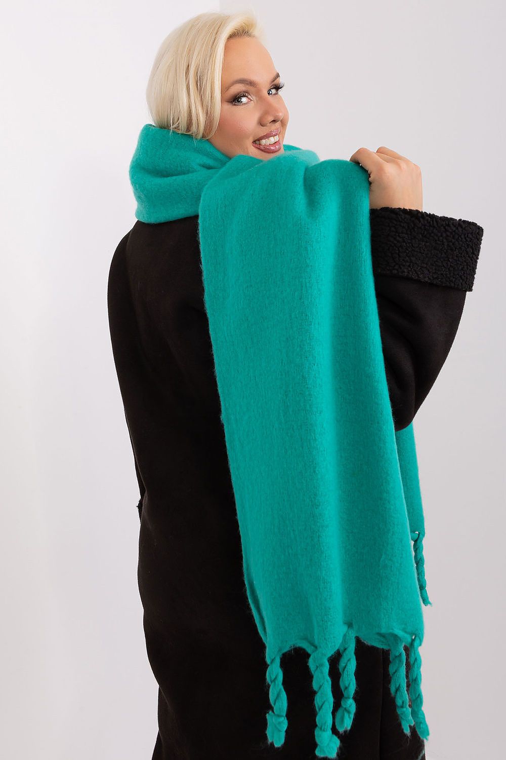 Scialle model 190572 AT