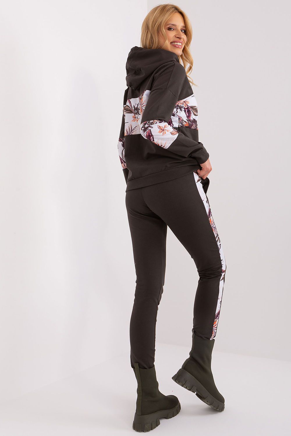 completo model 191237 Relevance