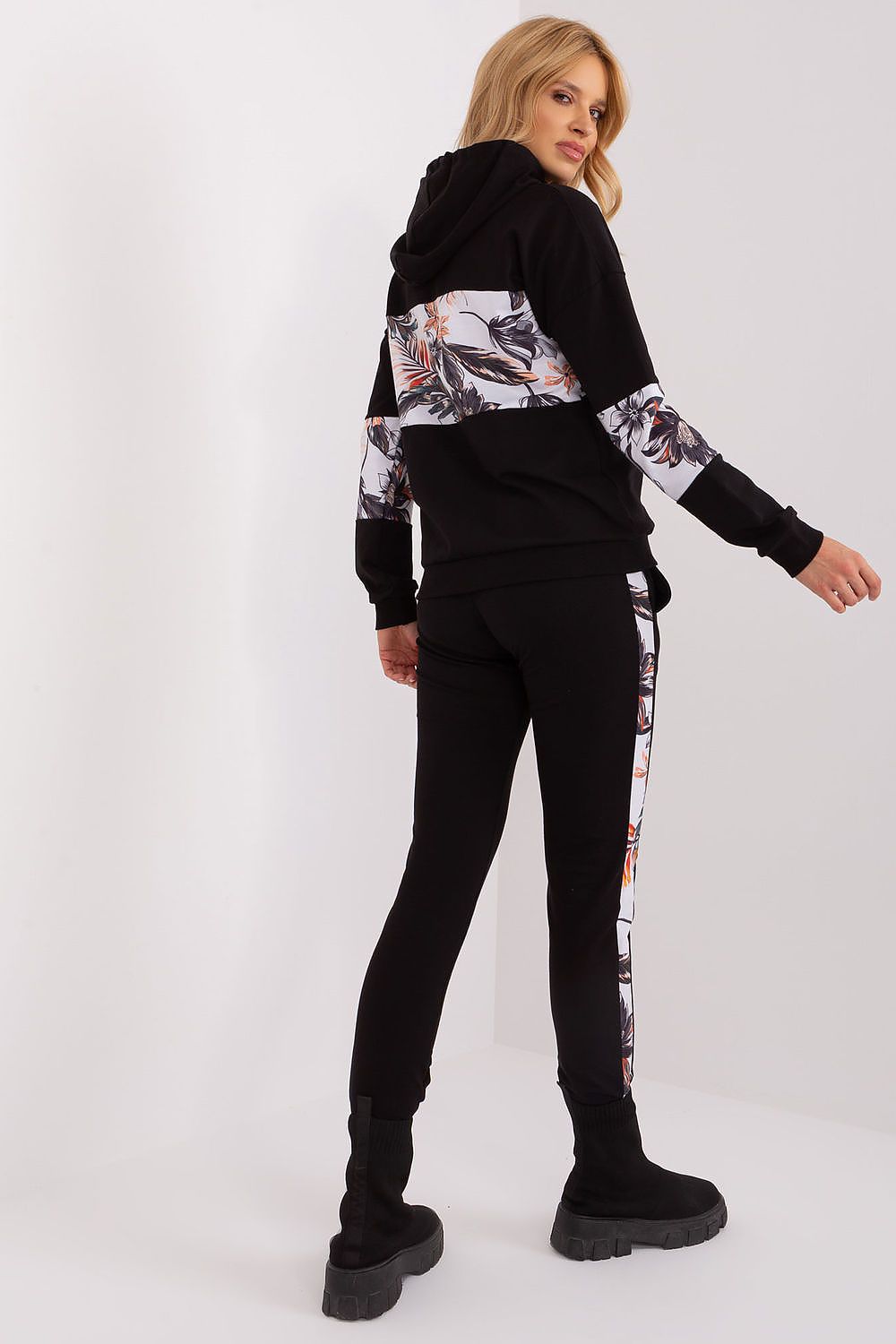 completo model 191240 Relevance