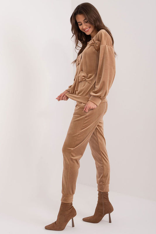 completo model 193491 Italy Moda