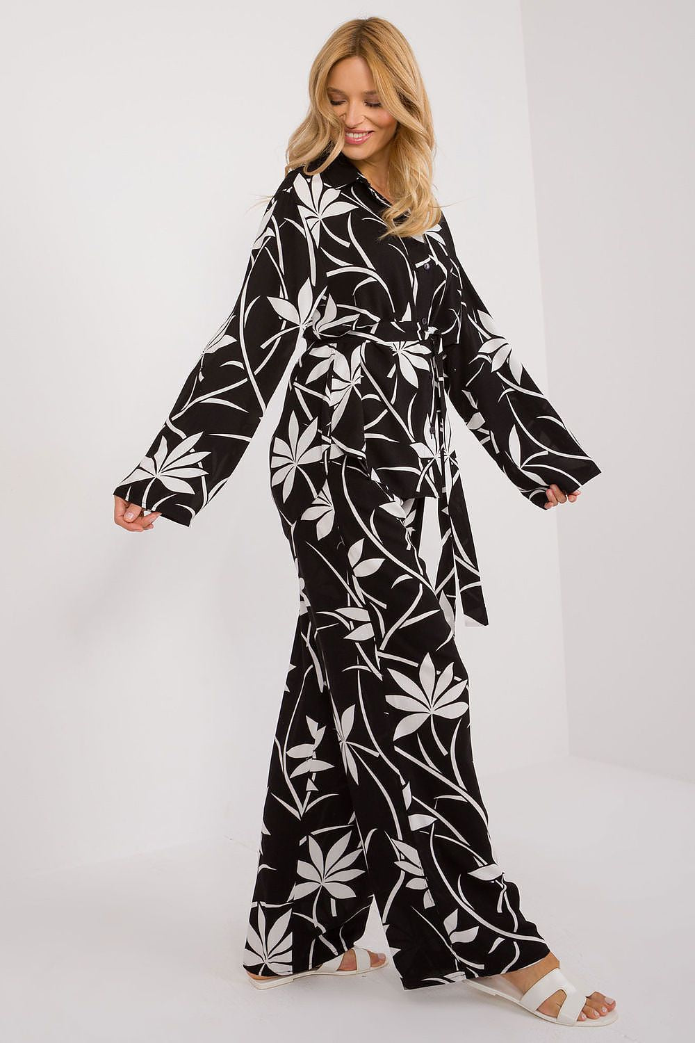 completo model 195782 Lakerta