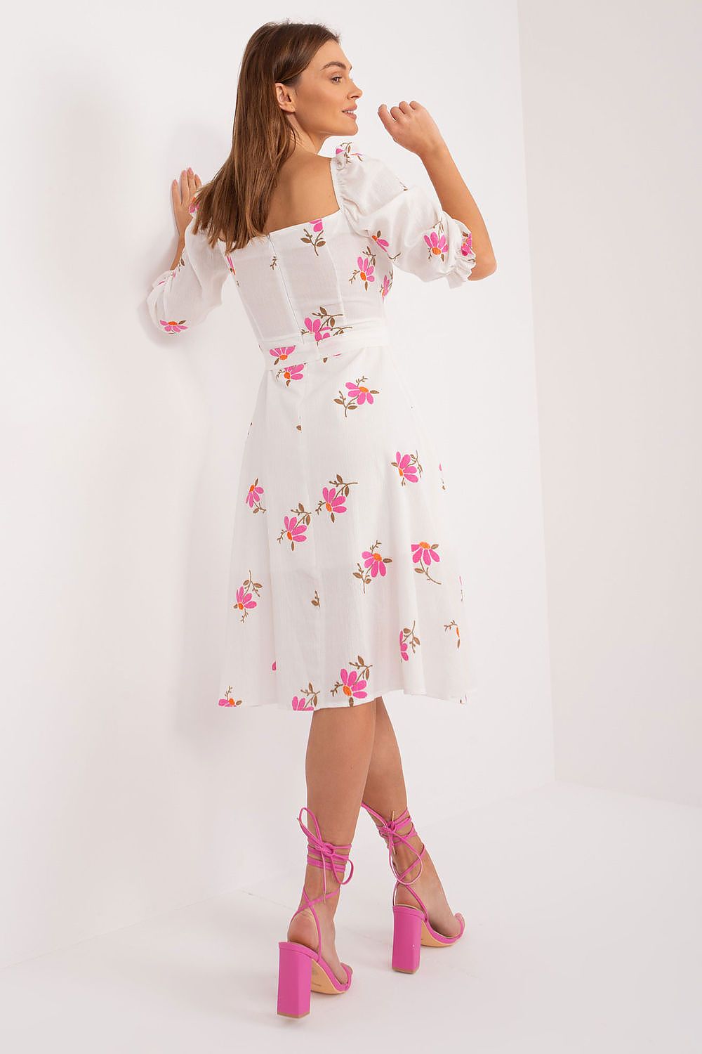 Vestito da giorno model 195788 Lakerta