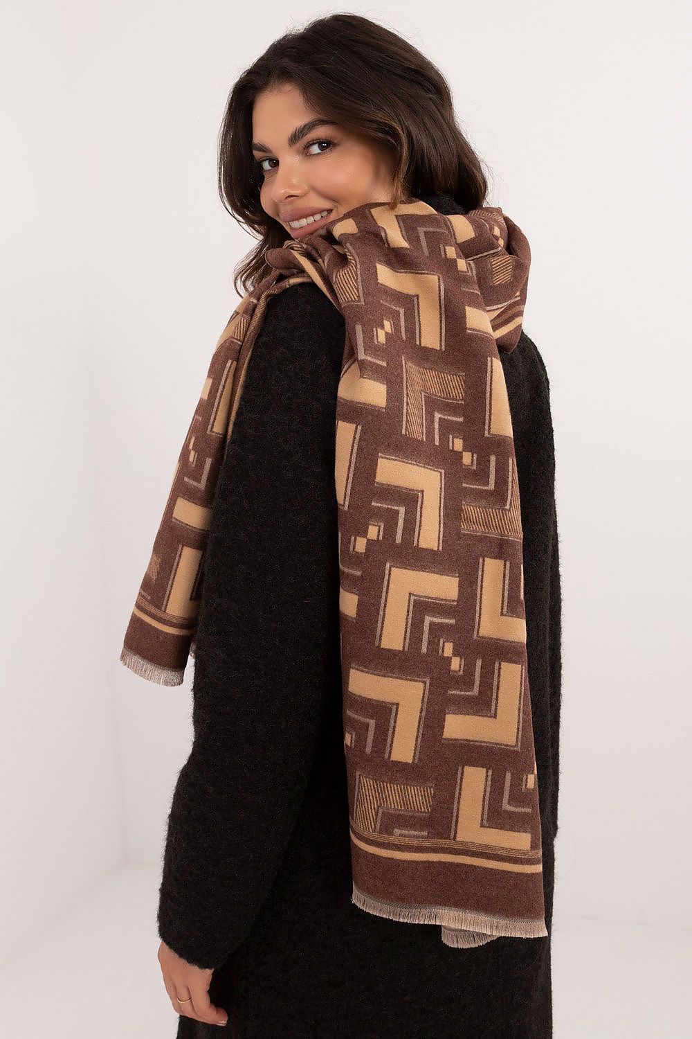 Scialle model 200538 AT