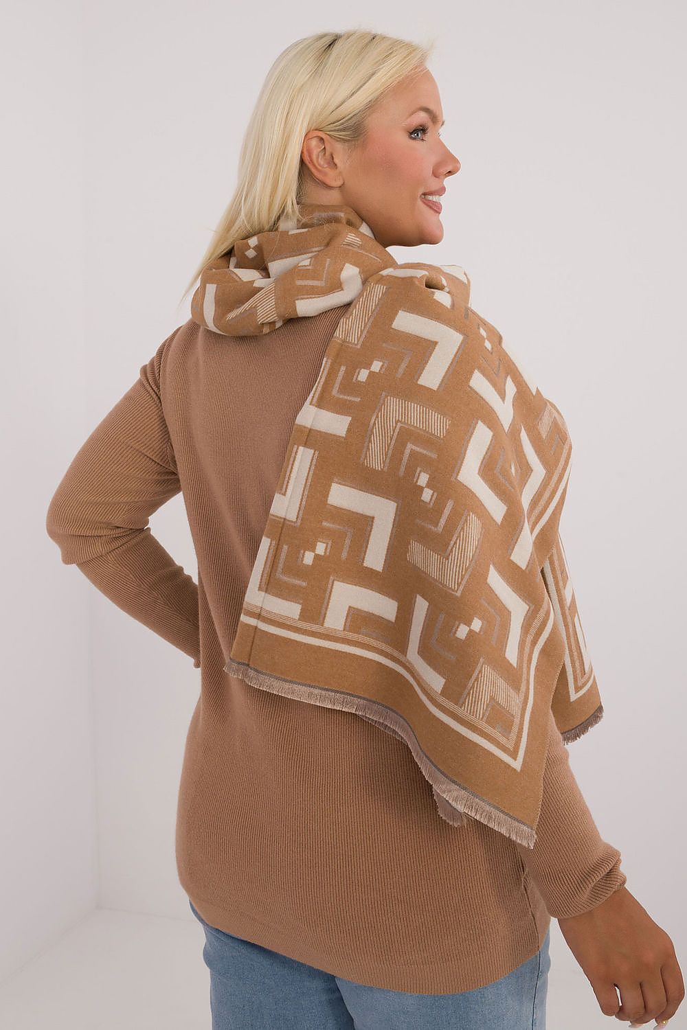 Scialle model 200539 AT