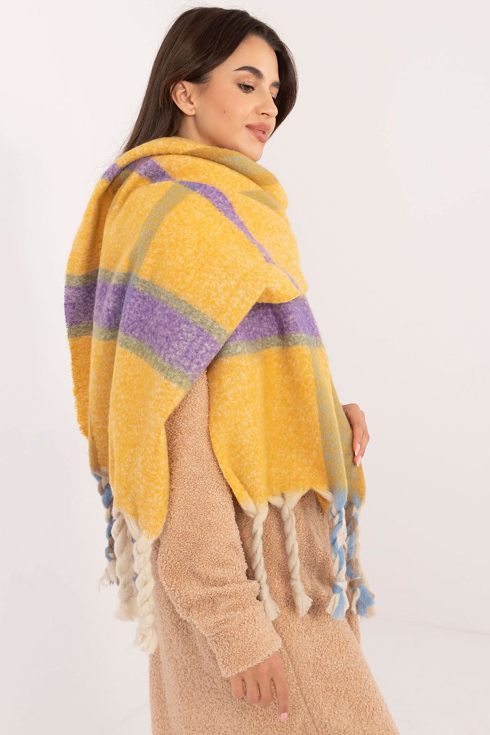 Scialle model 202574 AT