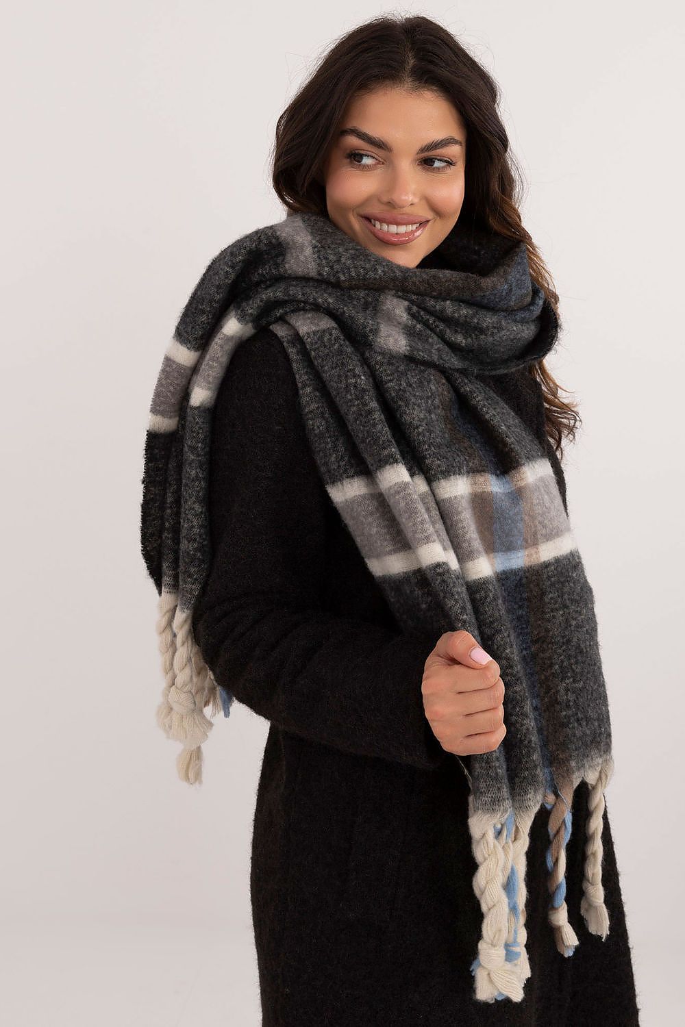 Scialle model 202575 AT