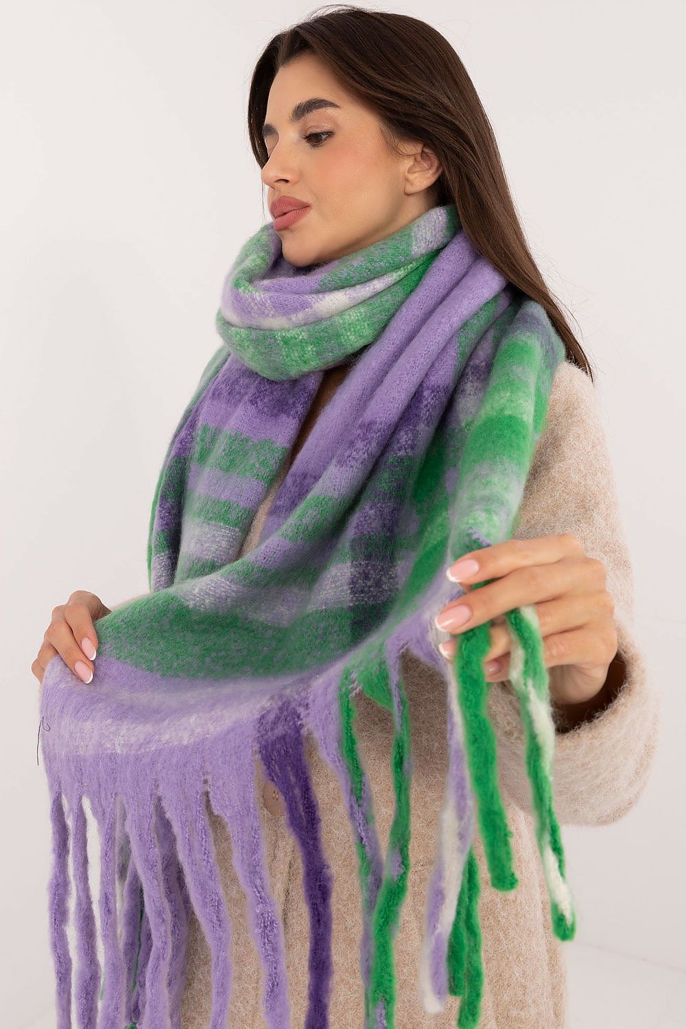 Scialle model 203169 AT
