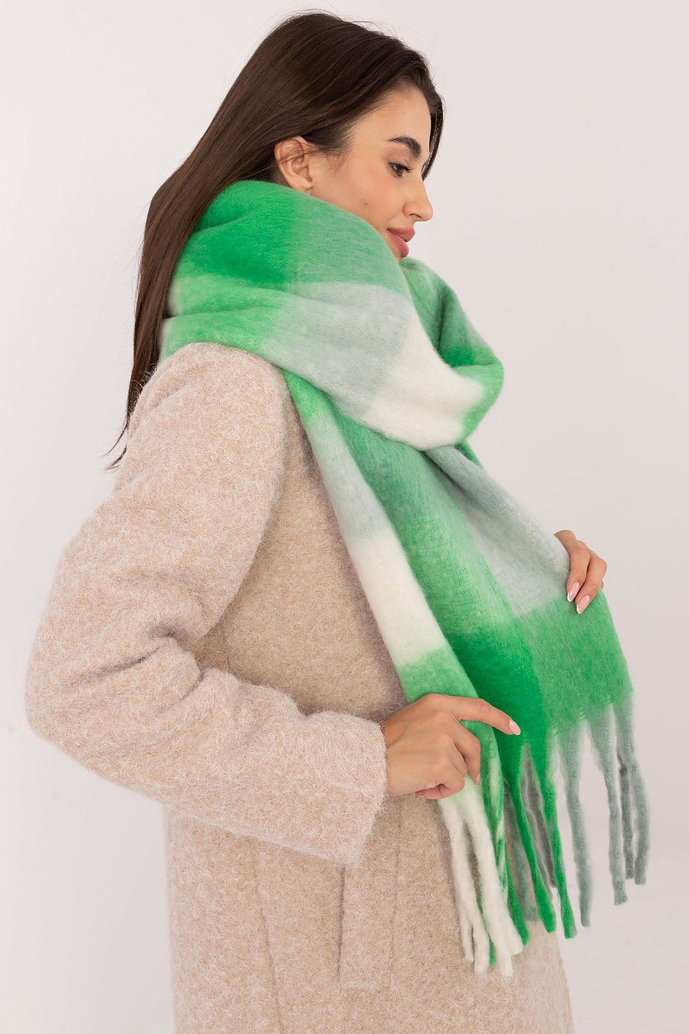 Scialle model 203181 AT