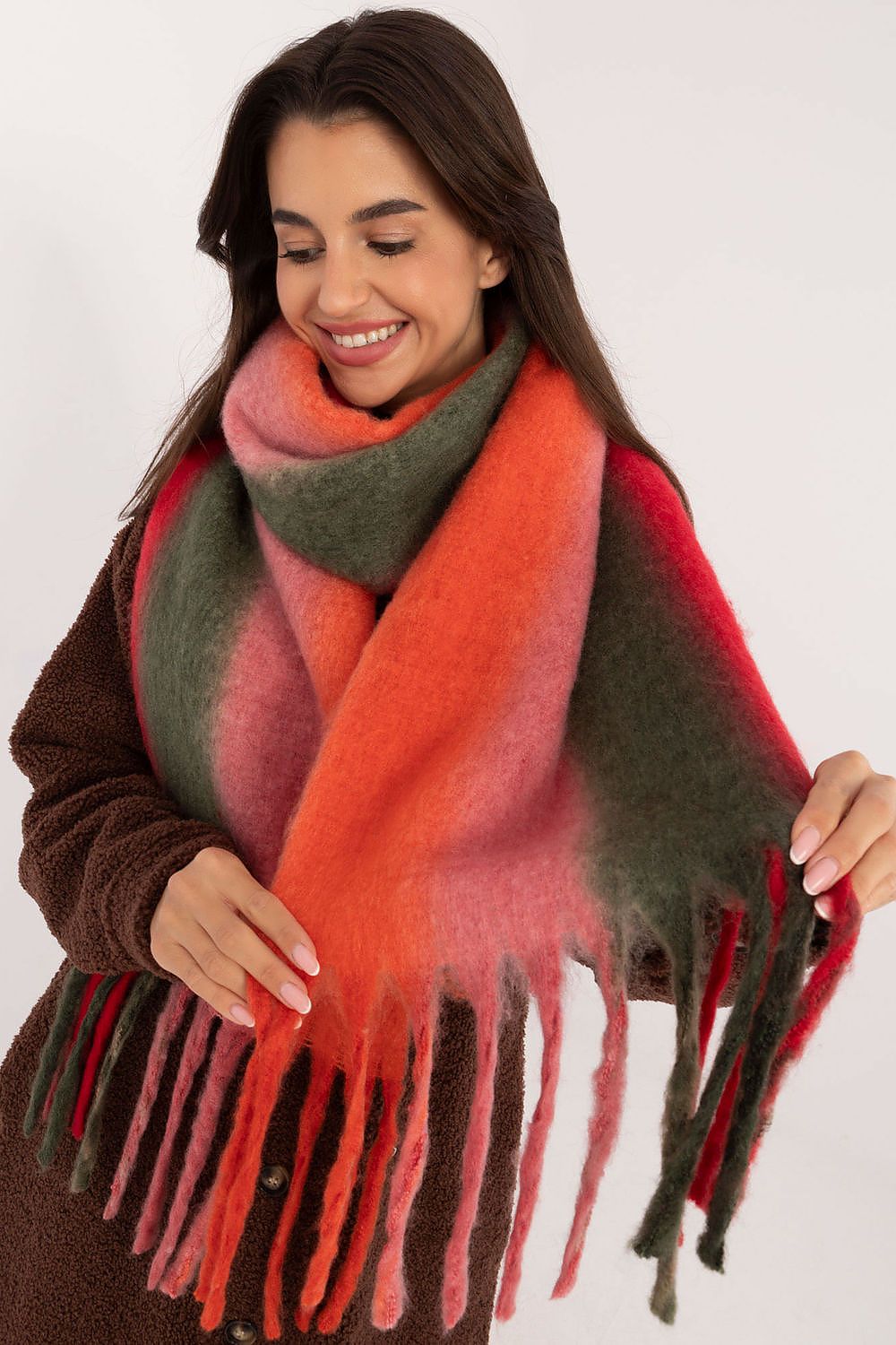 Scialle model 203183 AT