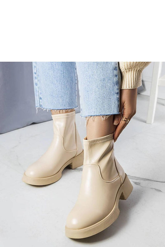 Scarpe con tacco model 205131 Solea