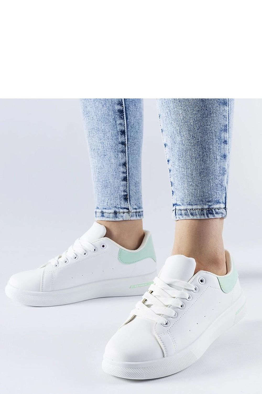 Sneakers model 207572 Solea