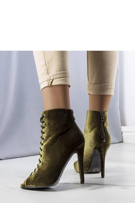 Scarpe con tacco model 208024 Solea