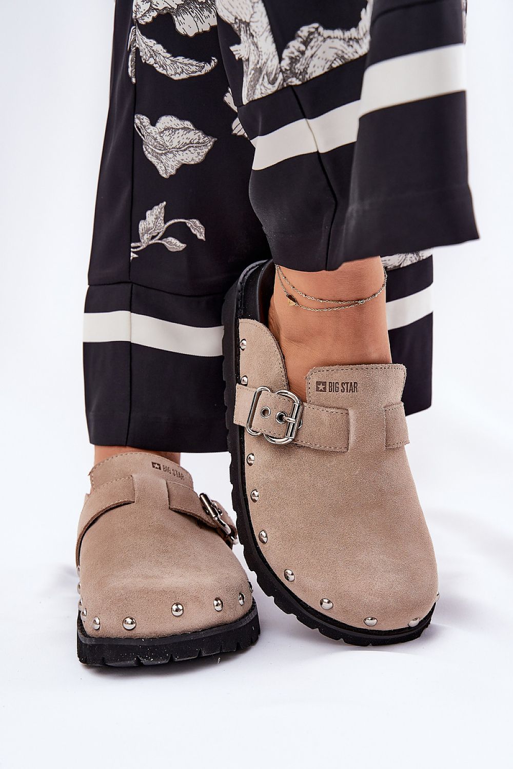 ciabatte model 211679 Step in style