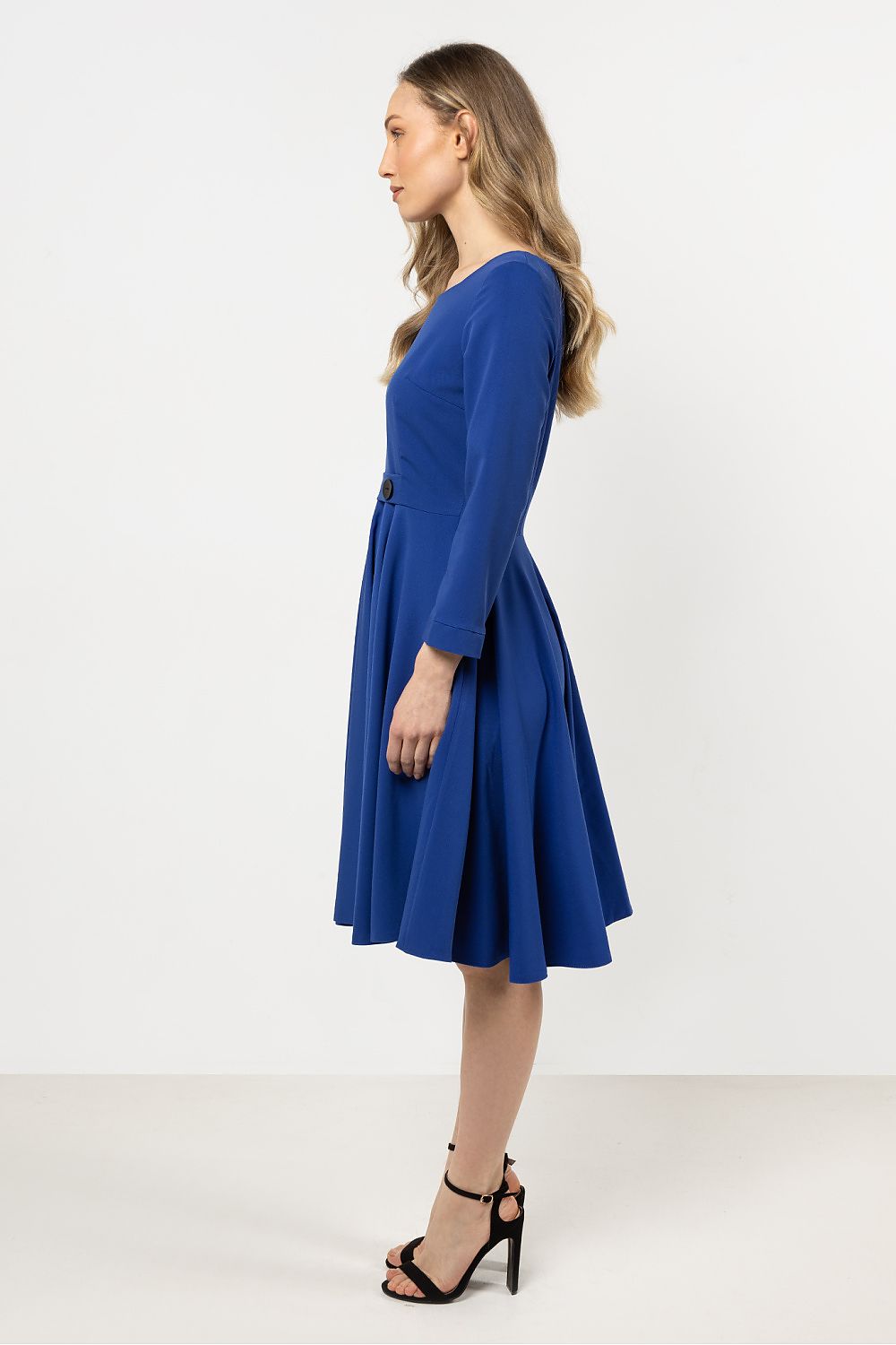 Vestito da giorno model 212241 awama