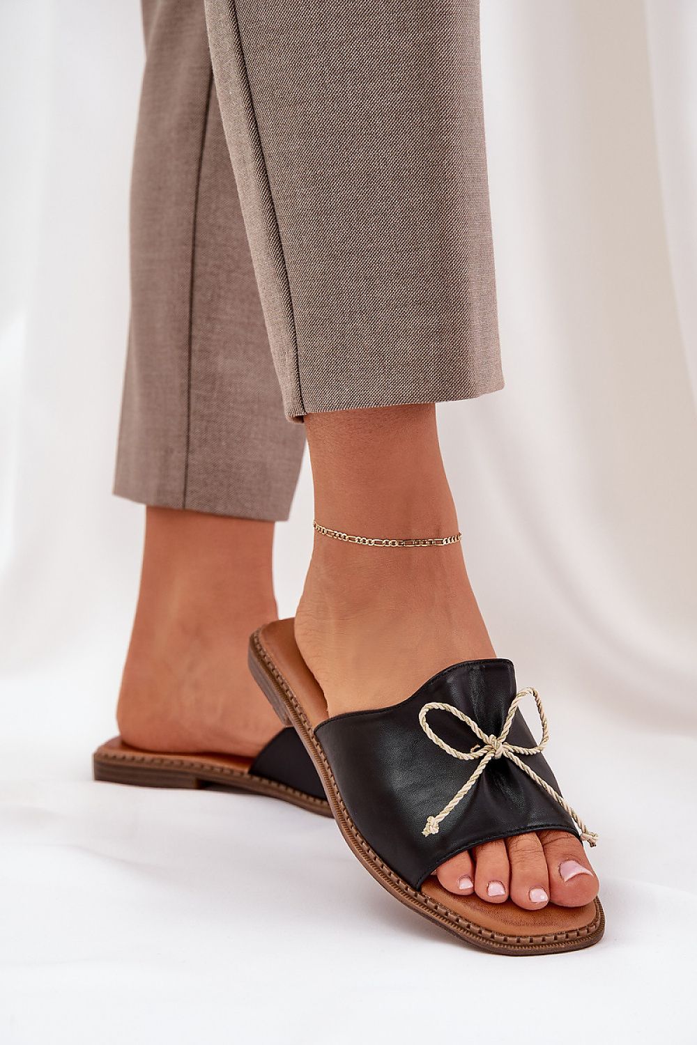 ciabatte model 214363 Step in style