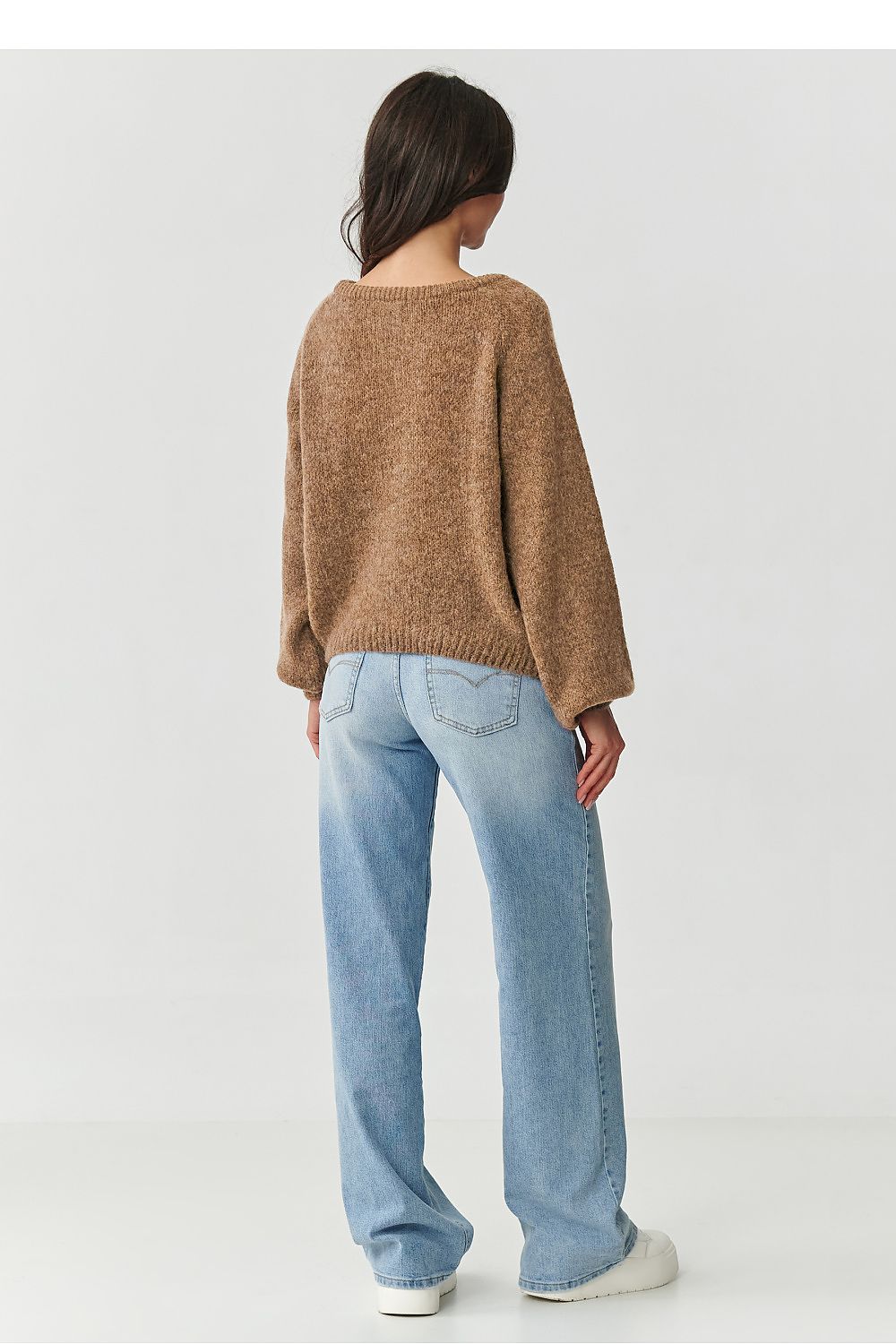 Maglione model 217385 Makadamia