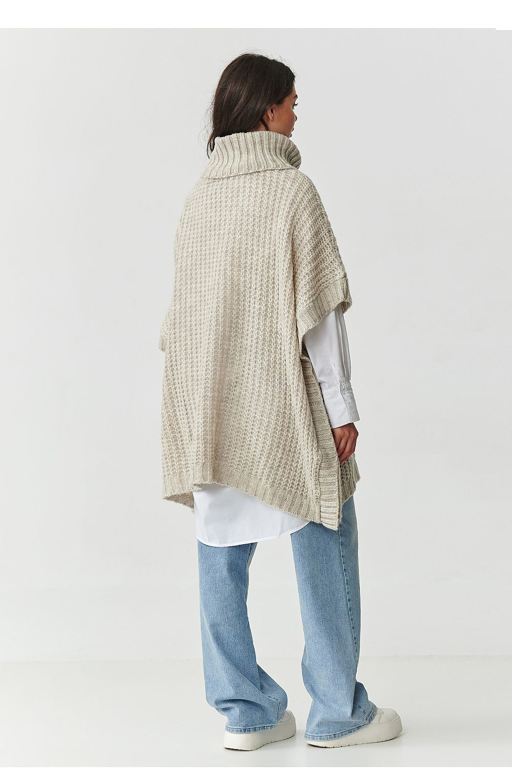 Collo alto model 217656 Makadamia