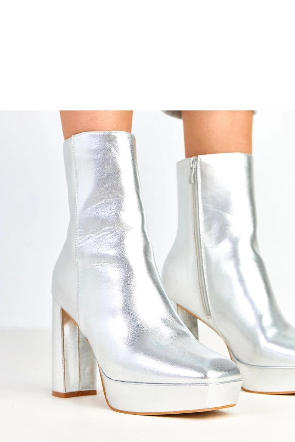 Scarpe con tacco model 217910 Solea