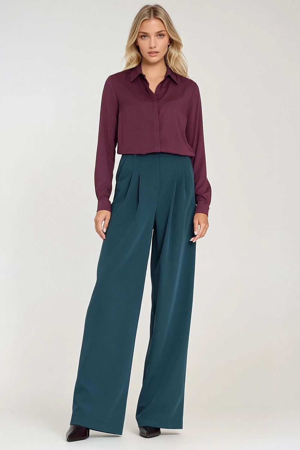 Pantaloni da donna model 219764 Nife