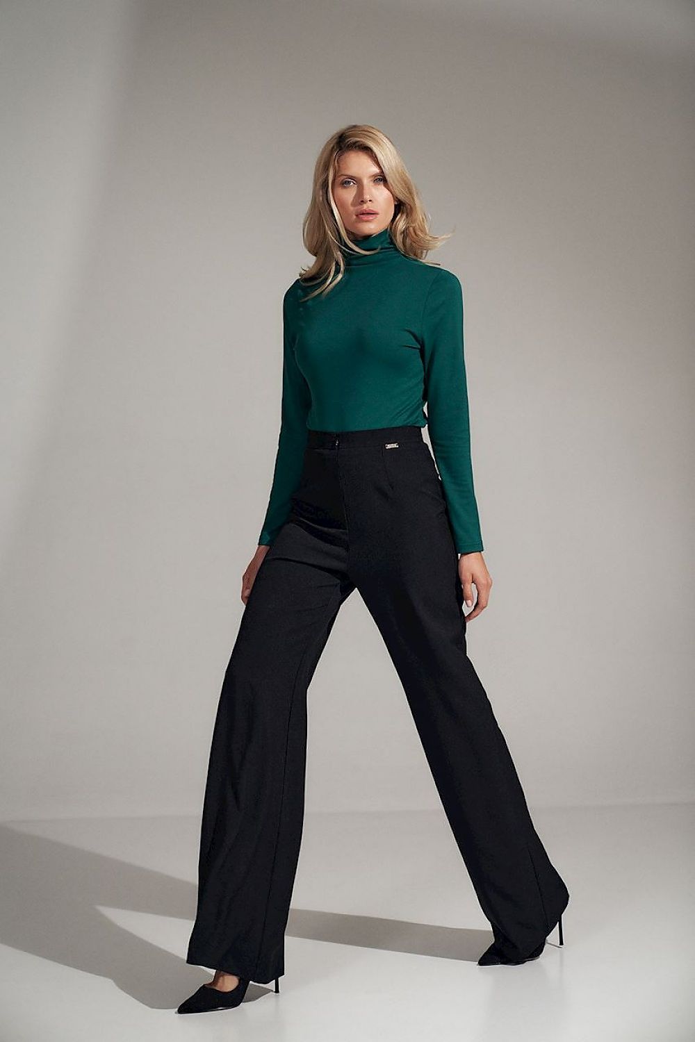 Pantaloni da donna model 150789 Figl
