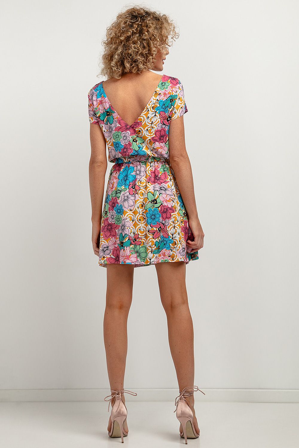 Vestito da giorno model 183161 Tessita