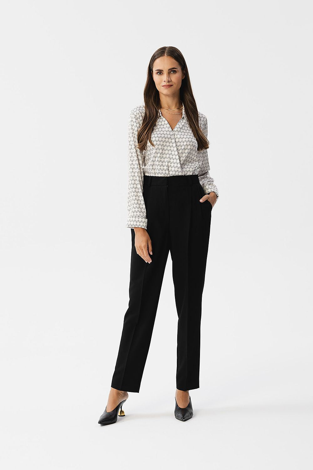 Pantaloni da donna model 185095 Stylove