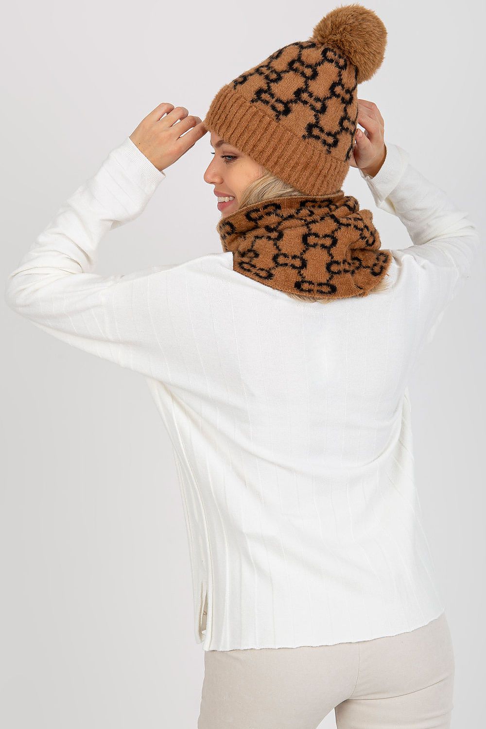 Cappello model 185913 AT