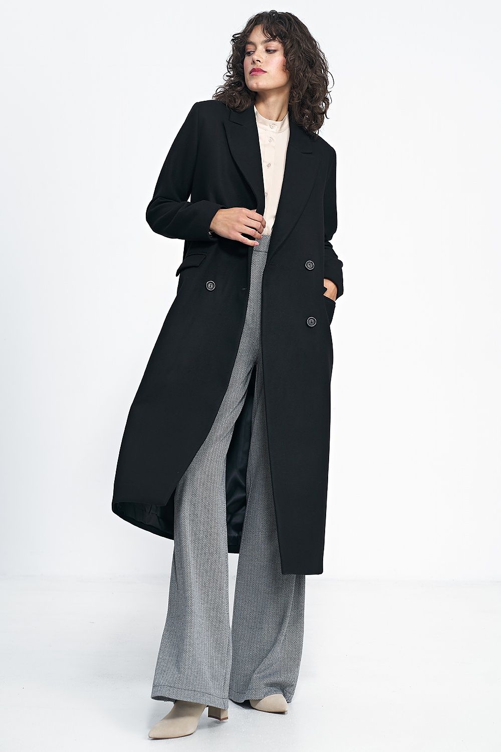 Cappotto model 186840 Nife