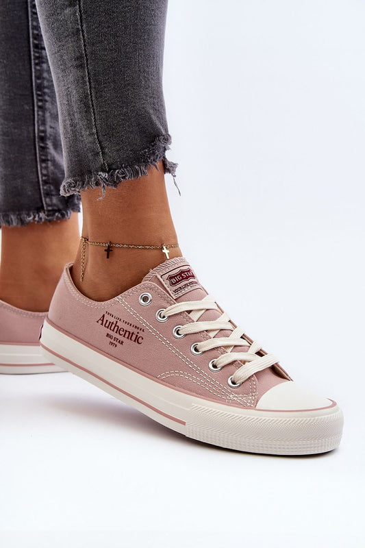Sneakers donna rosa Big Star con scritta “Authentic Since 1916” sul lato, indossate con jeans skinny grigi 194990 Step in style