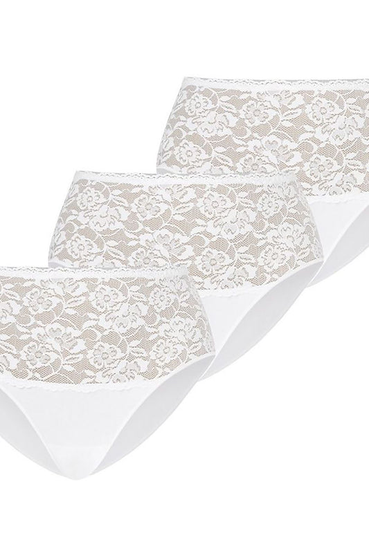 Tre slip Teyli 182914 bianchi sovrapposti con dettaglio pizzo elasticizzato e design a vita alta