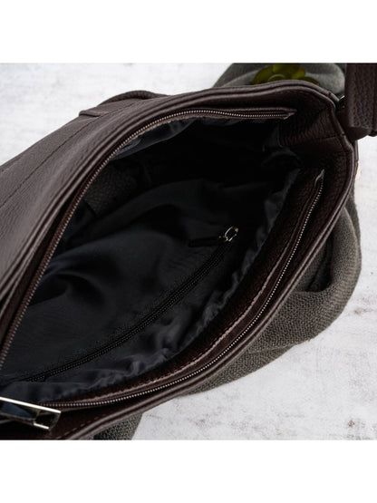 Interno borsa messenger donna Paolo Peruzzi Z-54-BR in pelle naturale con tasche e zip Galanter 193249