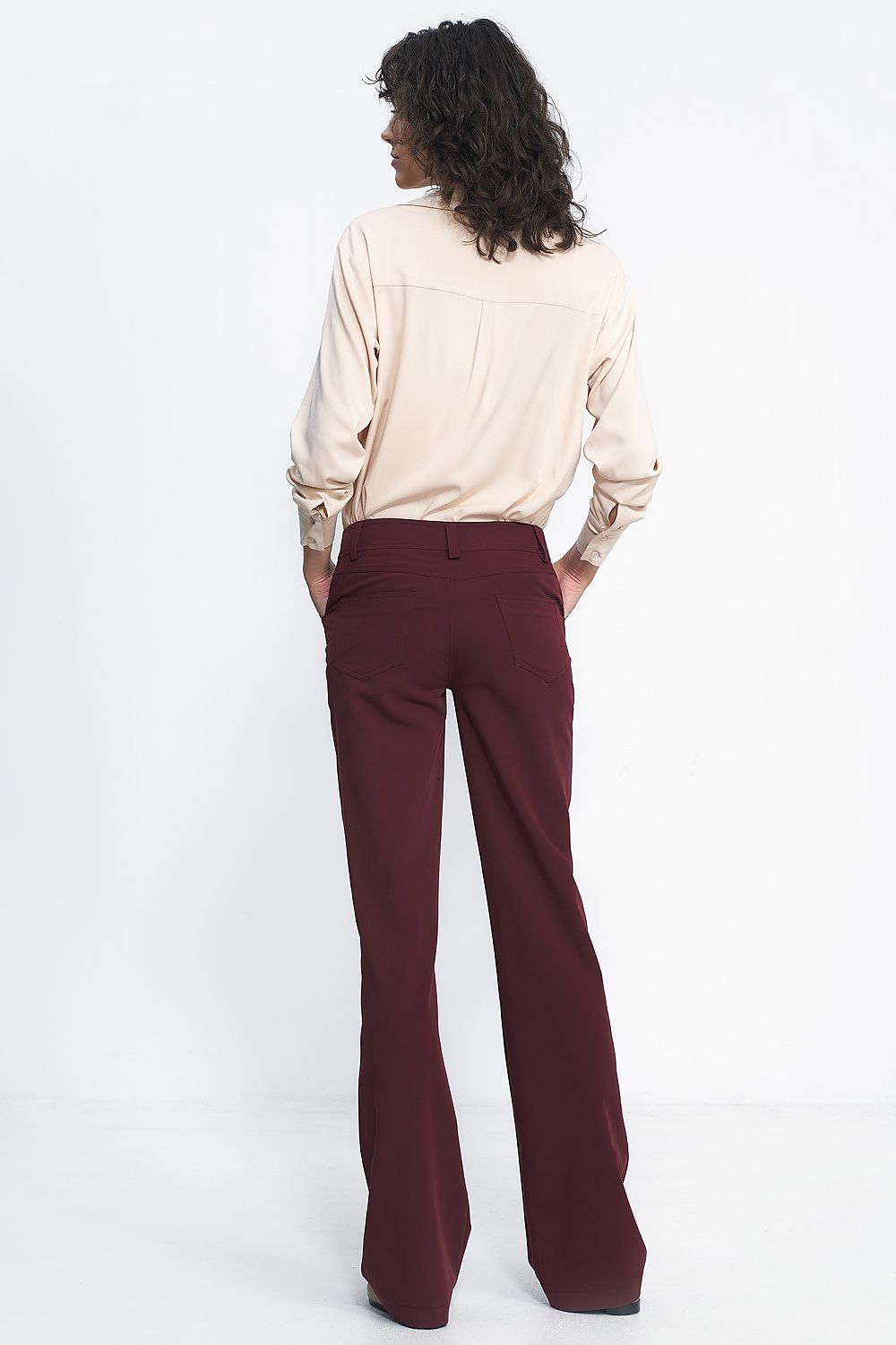  Pantaloni lunghi model 187963 Nife 