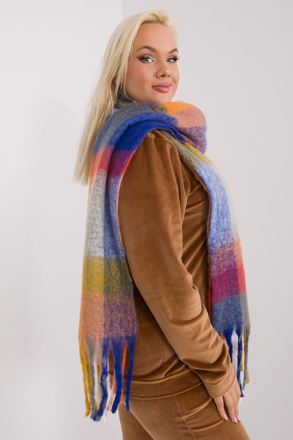  Scialle model 190538 AT 