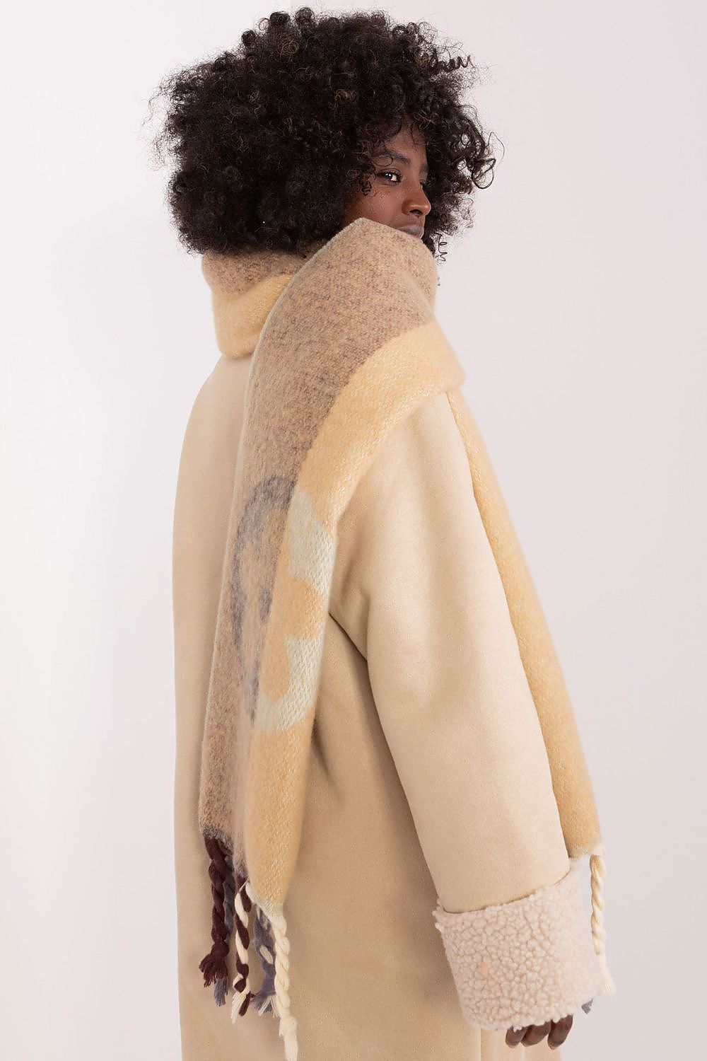  Scialle model 190561 AT 