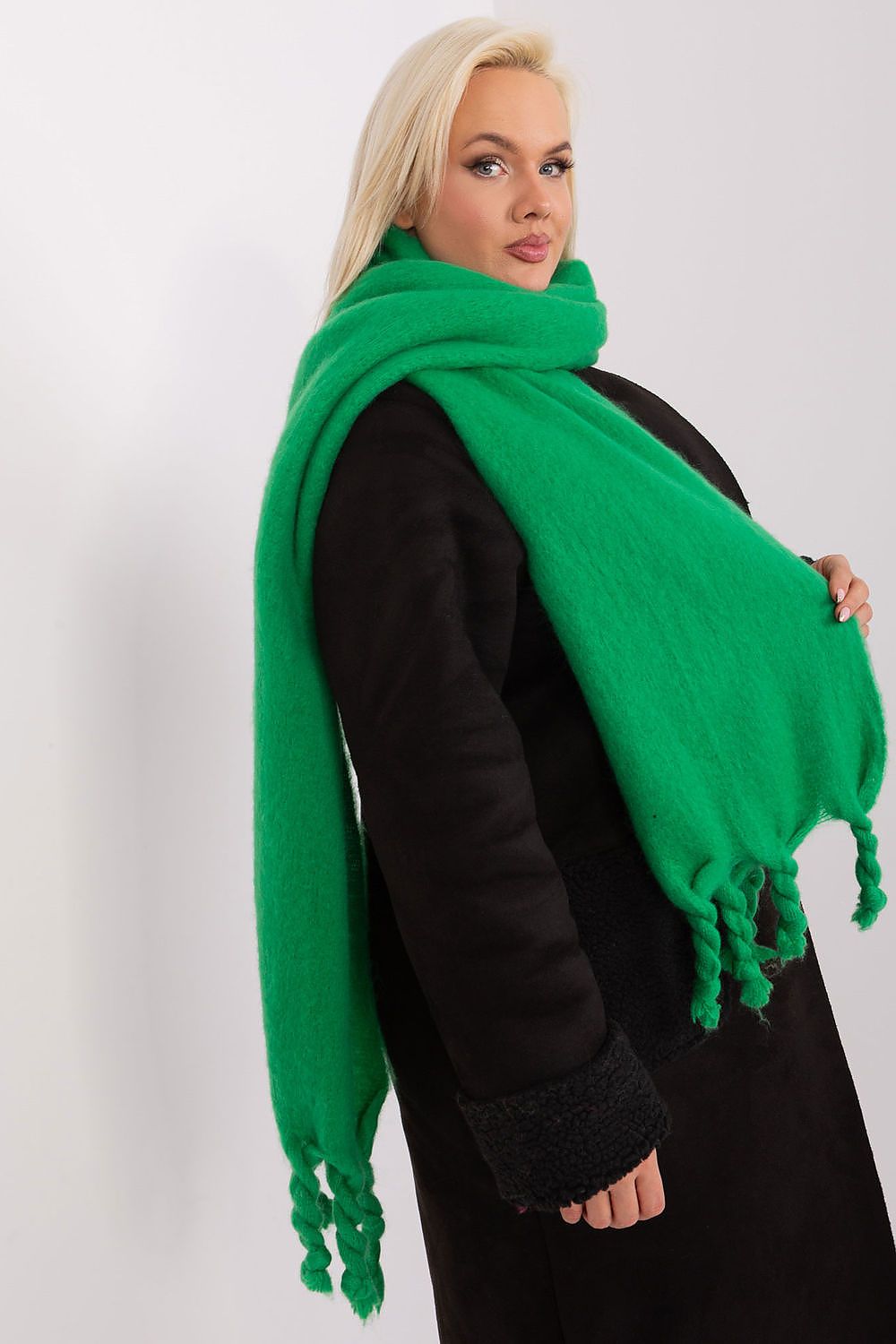  Scialle model 190574 AT 