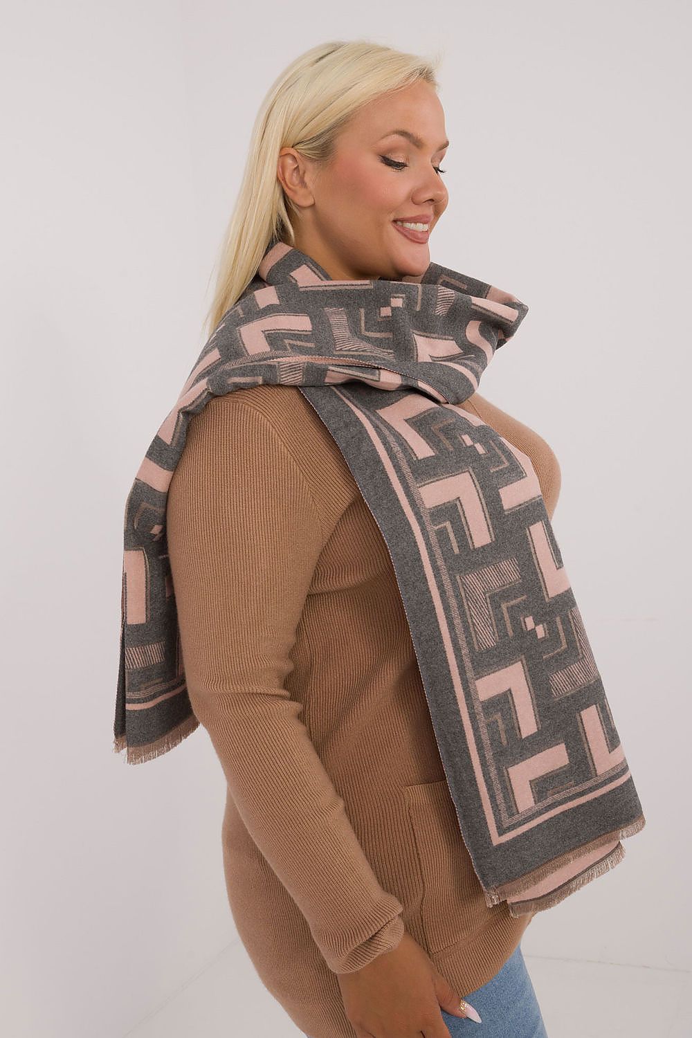  Scialle model 200540 AT 
