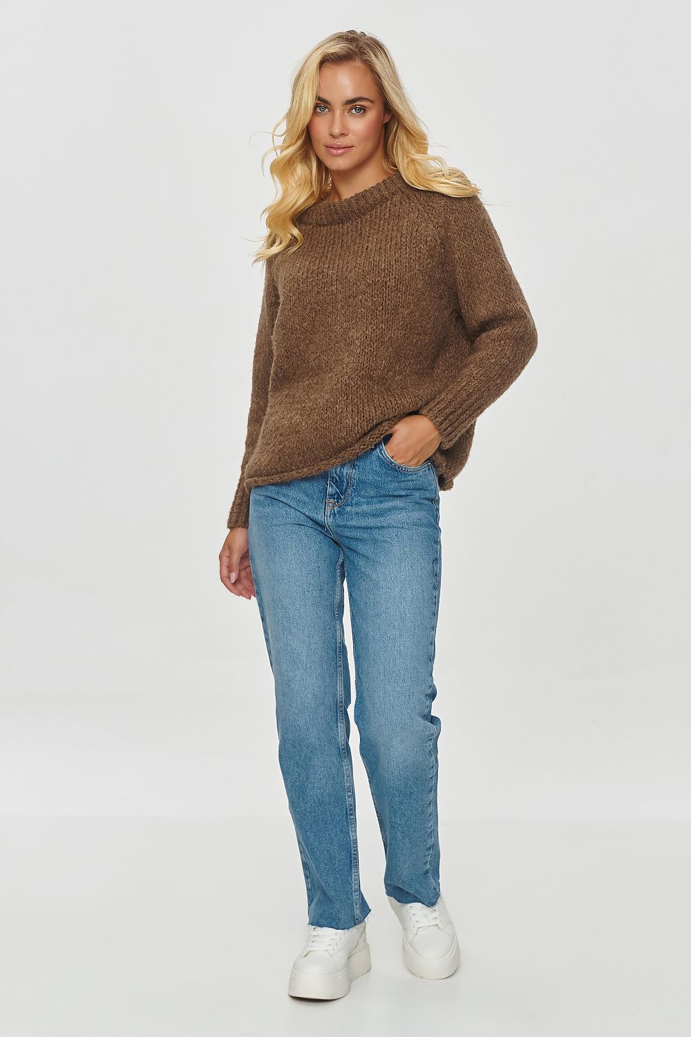  Maglione model 201808 Makadamia 