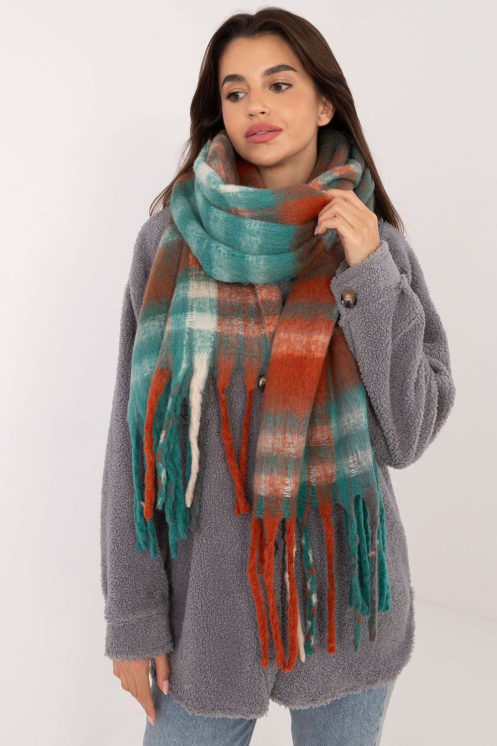 Scialle model 203170 AT 