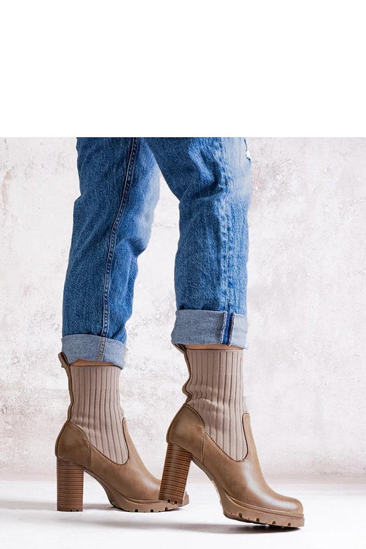  Scarpe con tacco model 205041 Solea 