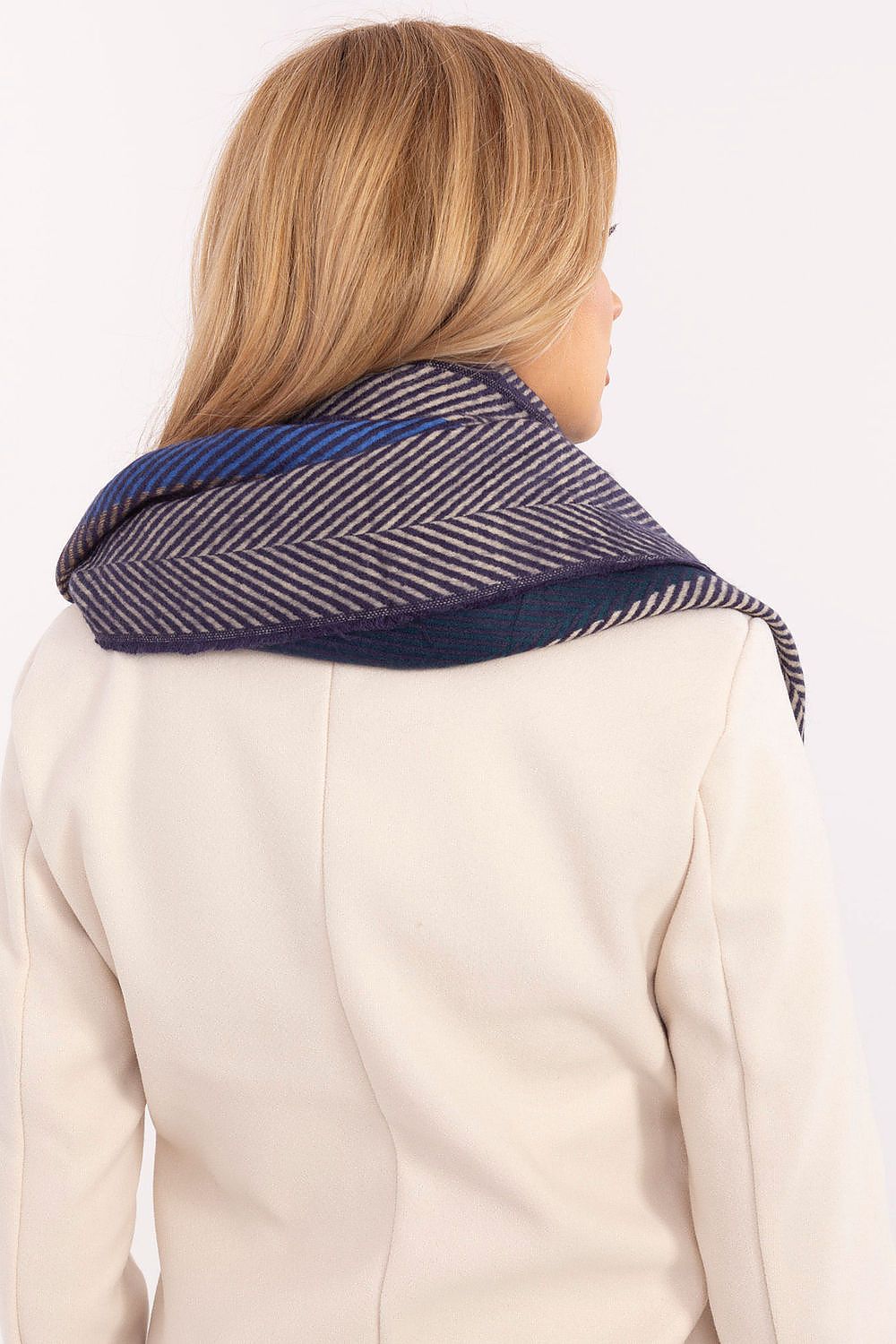  Scialle model 206042 AT 