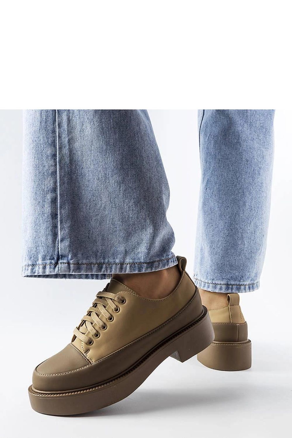  Scarpe model 207043 Solea 