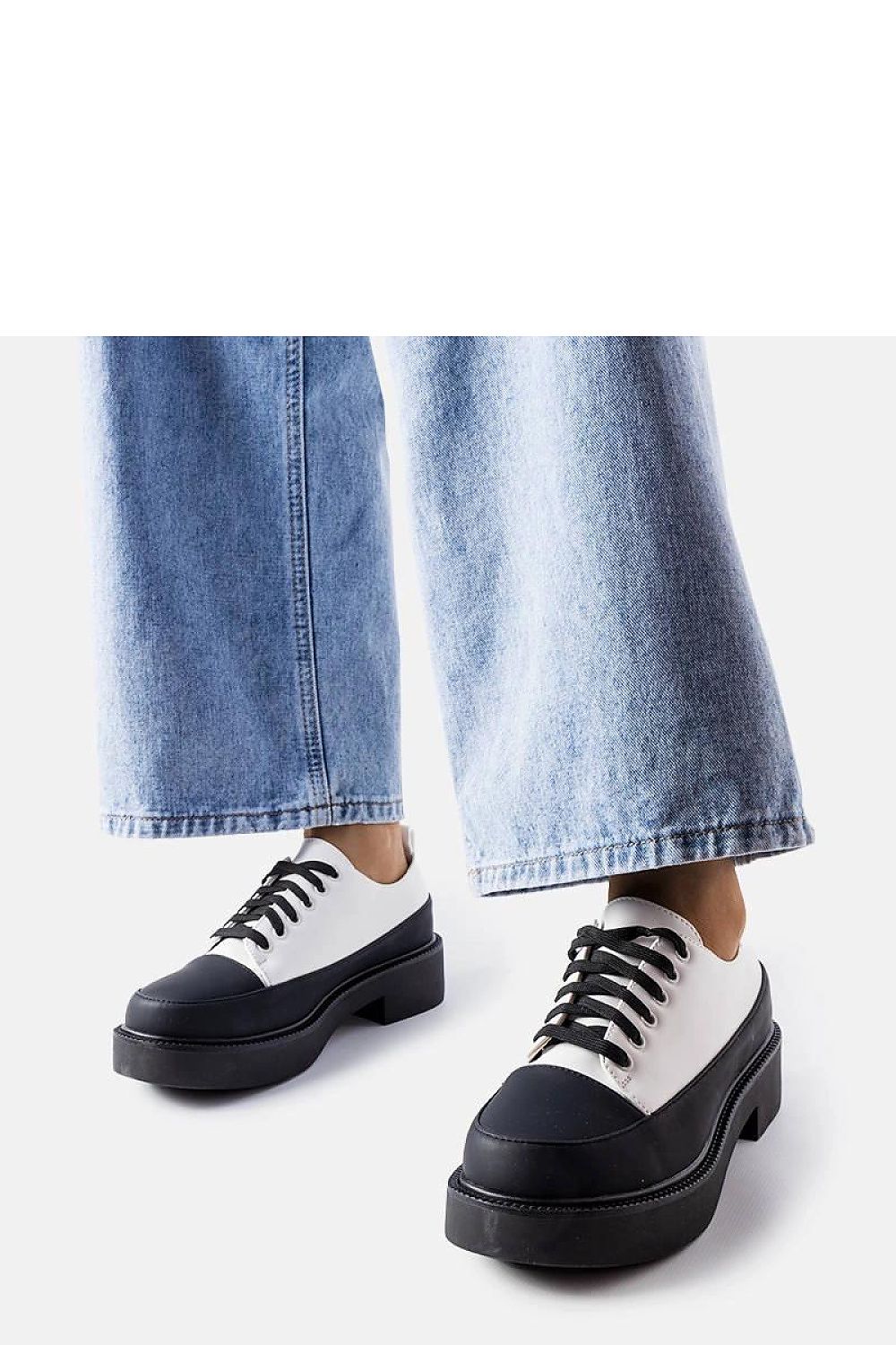  Scarpe model 207045 Solea 